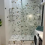 Lägenhetshotell стильна біля пляжу аркадія